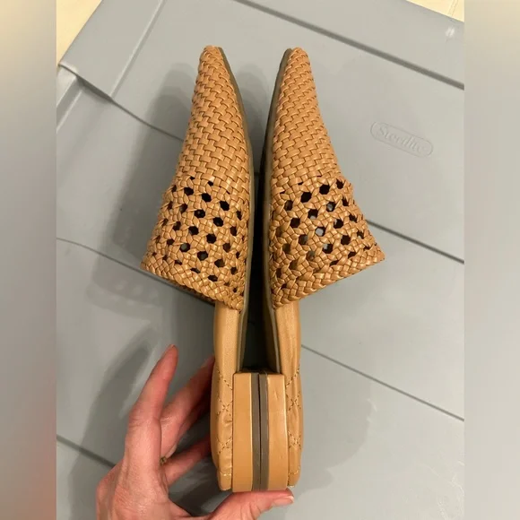 EUC Birdies Dove Woven Tan - Picture 3 of 7